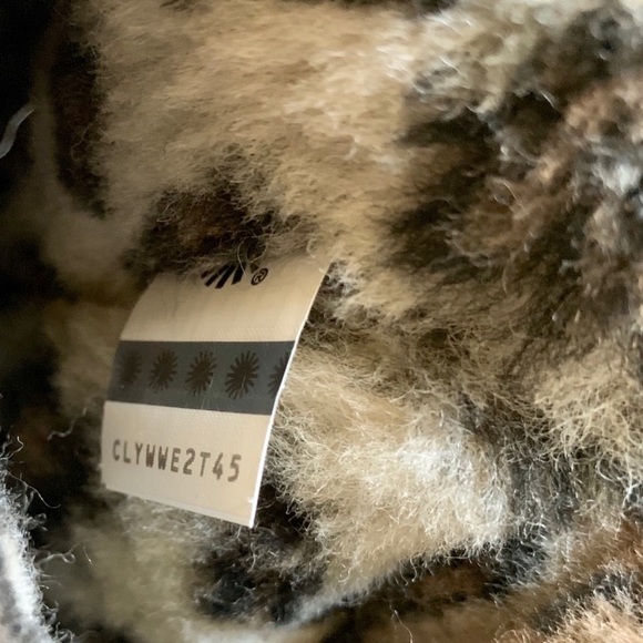 UGG Chestnut Classic Tall II Animal Boots - Picture 7 of 8